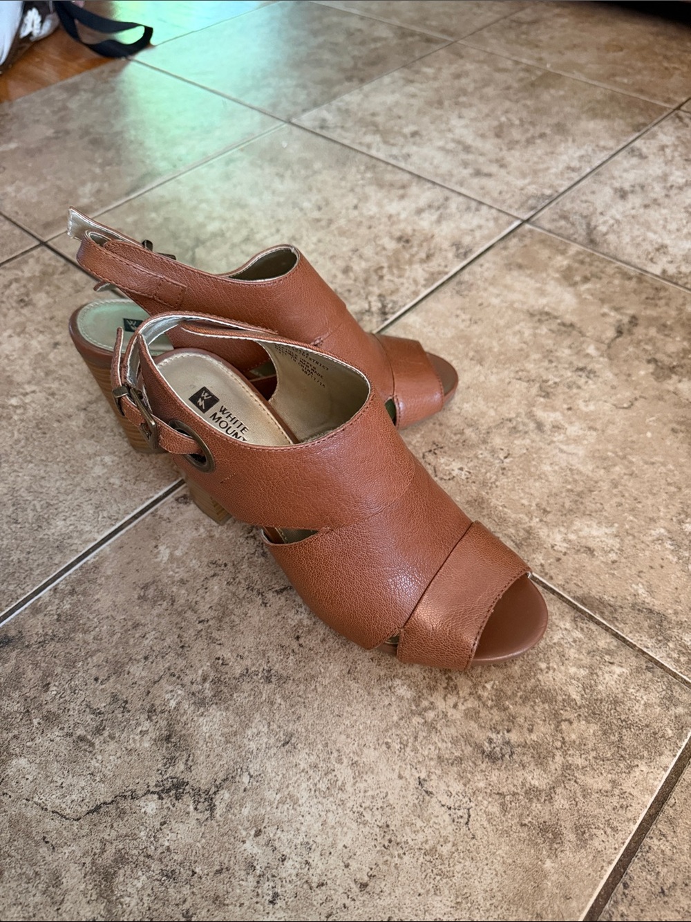 White Mountain Tan Brown Leather Open-Toe Slingback Heels